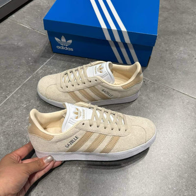 韓國 Adidas 翻毛皮鞋【SM2028】