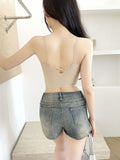 04_back_crossed_nude
