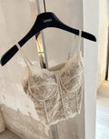 04_beige_lace_detail