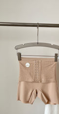 04_skin_hanger