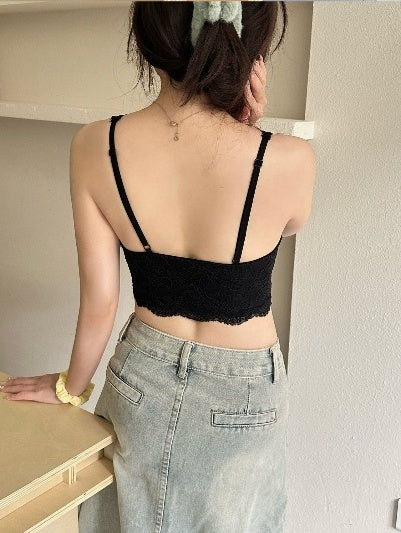05_black_model_back