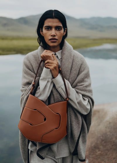 Polene Nodde Hobo (訂金$500，總售價為 $4,828)【SM1919】