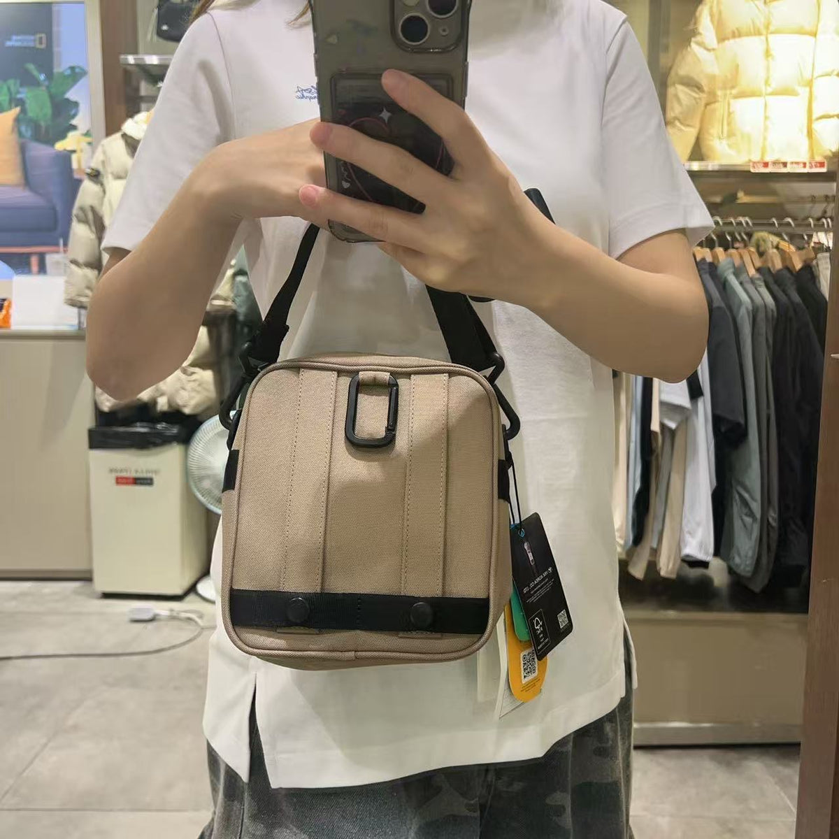 韓國 National Geographic Butt Crossbody Bag【NG901】