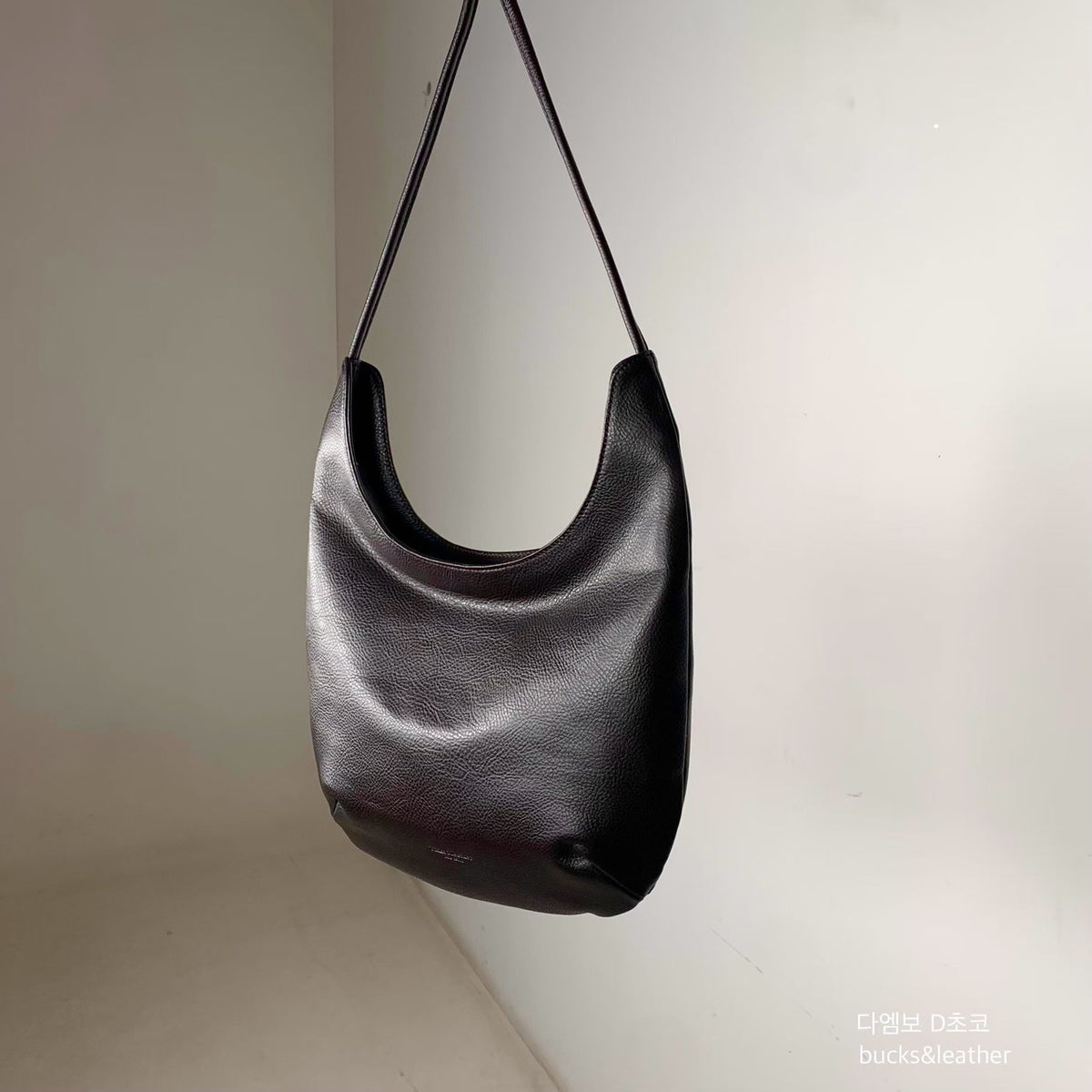韓國 Bucks & Leather 26SS 莫諾包【SM2302】