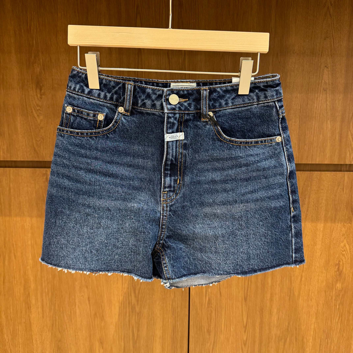 韓國 Marithe Francois Girbaud W Raw Edge Washed Denim Shorts【MD289】