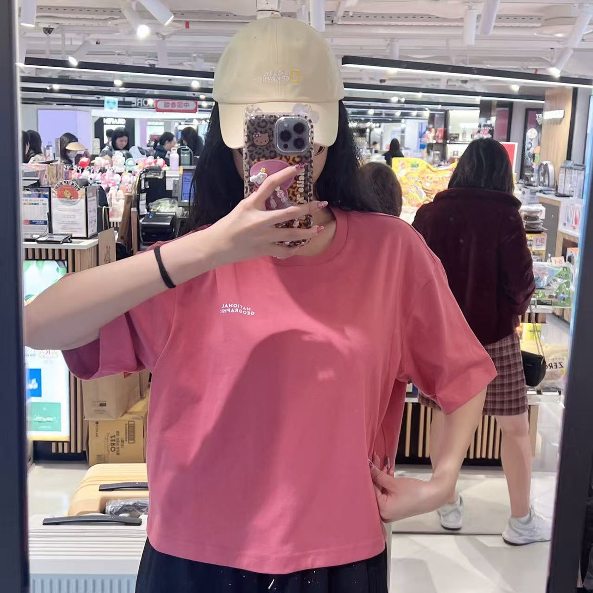韓國 National Geographic Women's Ratel Regen Oversized Crop Short Sleeve T-shirt【NG883】