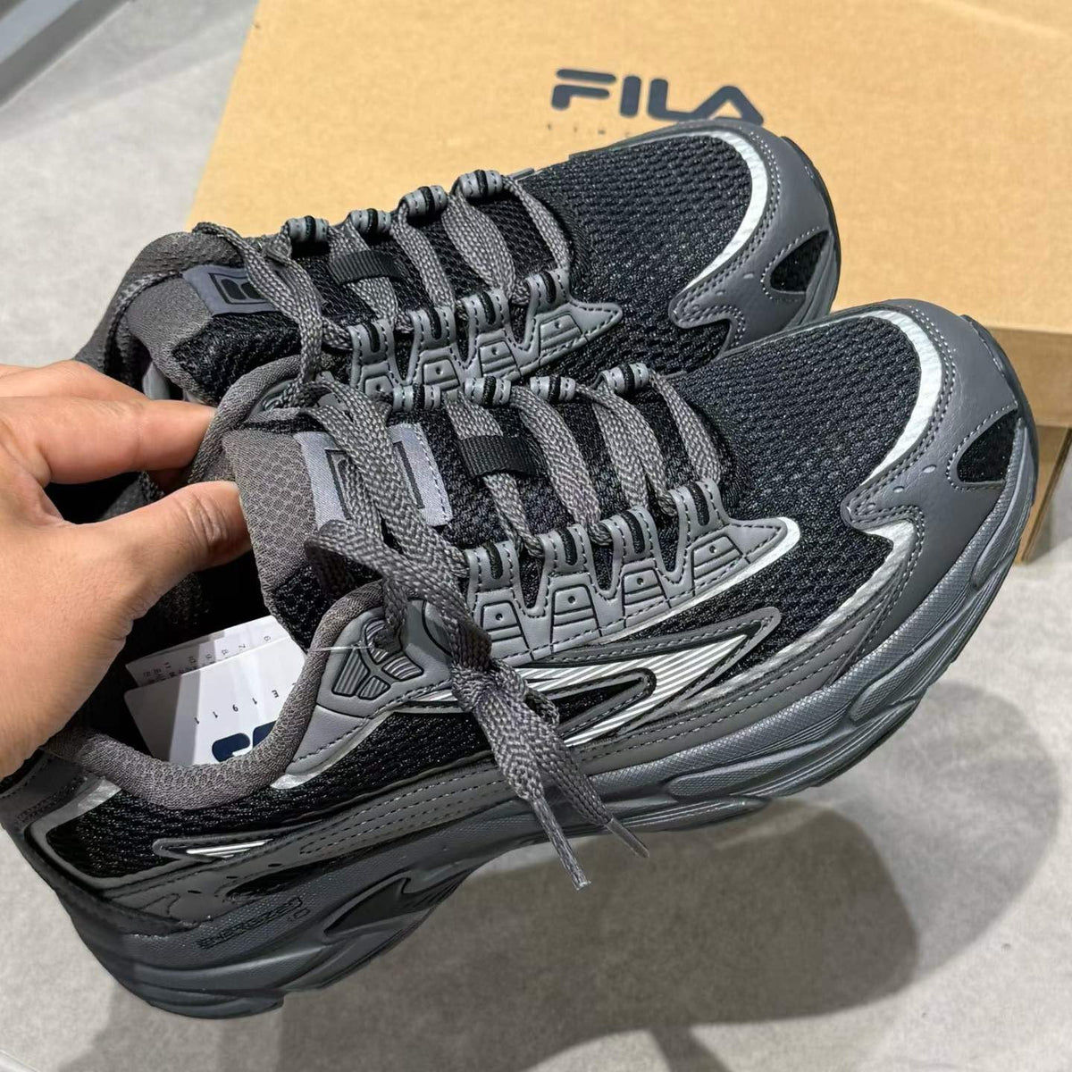 韓國 FILA ENERGIZED 1.0 運動鞋【SM2372】