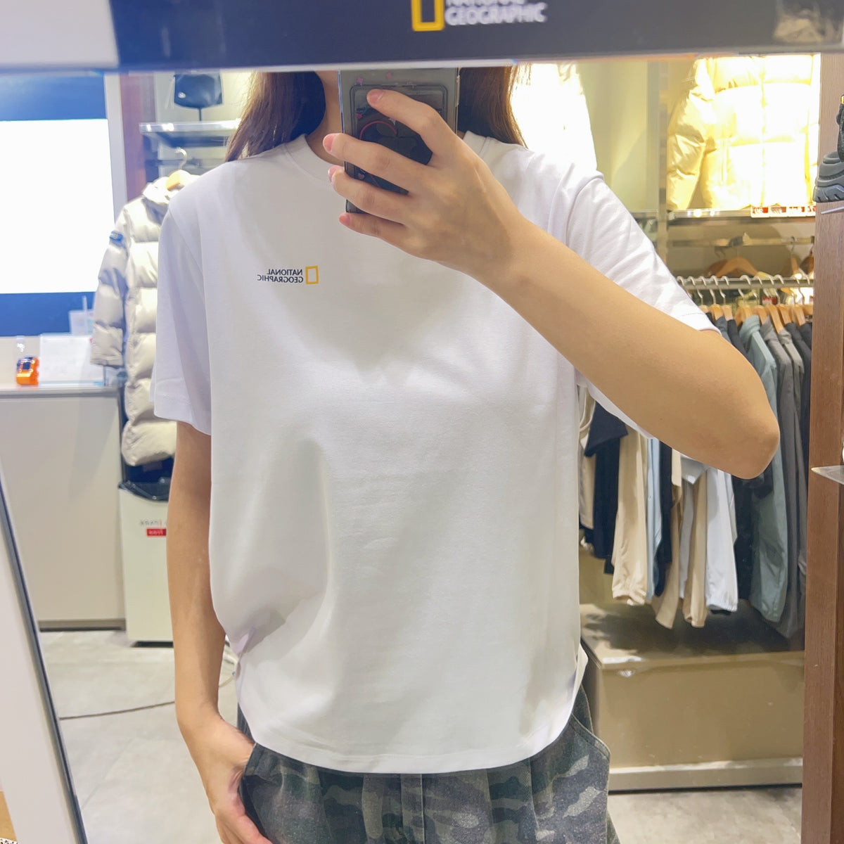 韓國 National Geographic 女款 Women's Caster CoolMax Eco Earth Graphic Semi-Oversized Fit Short Sleeve T-shirt (涼爽面料)【NG884】
