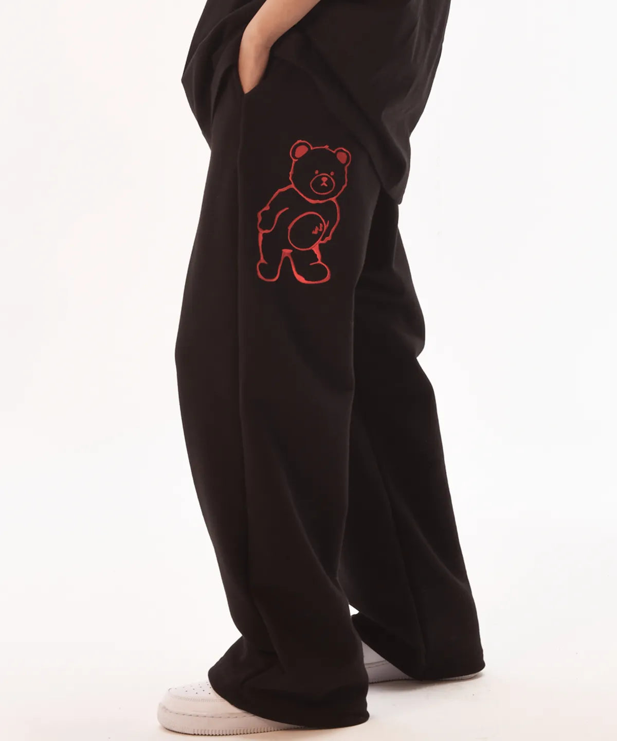 韓國 Ambler The Sun Embroidered Pintuck 2-Way Wide Training Sweatpants【AR122】