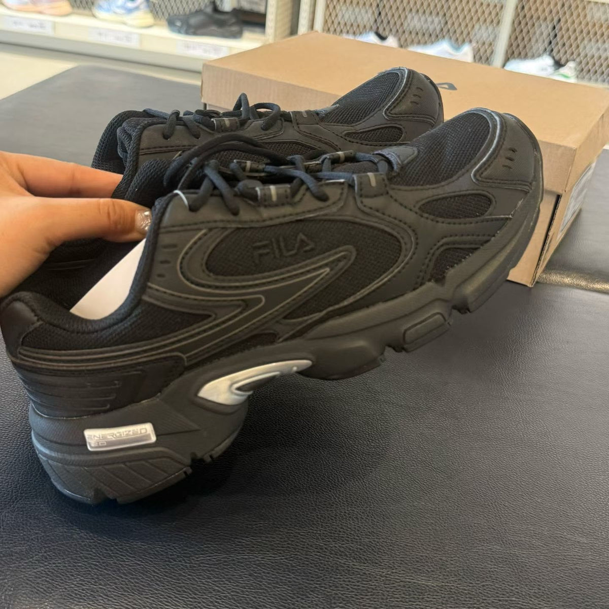 韓國 Fila Recharge Runners Sneakers【SM2397】