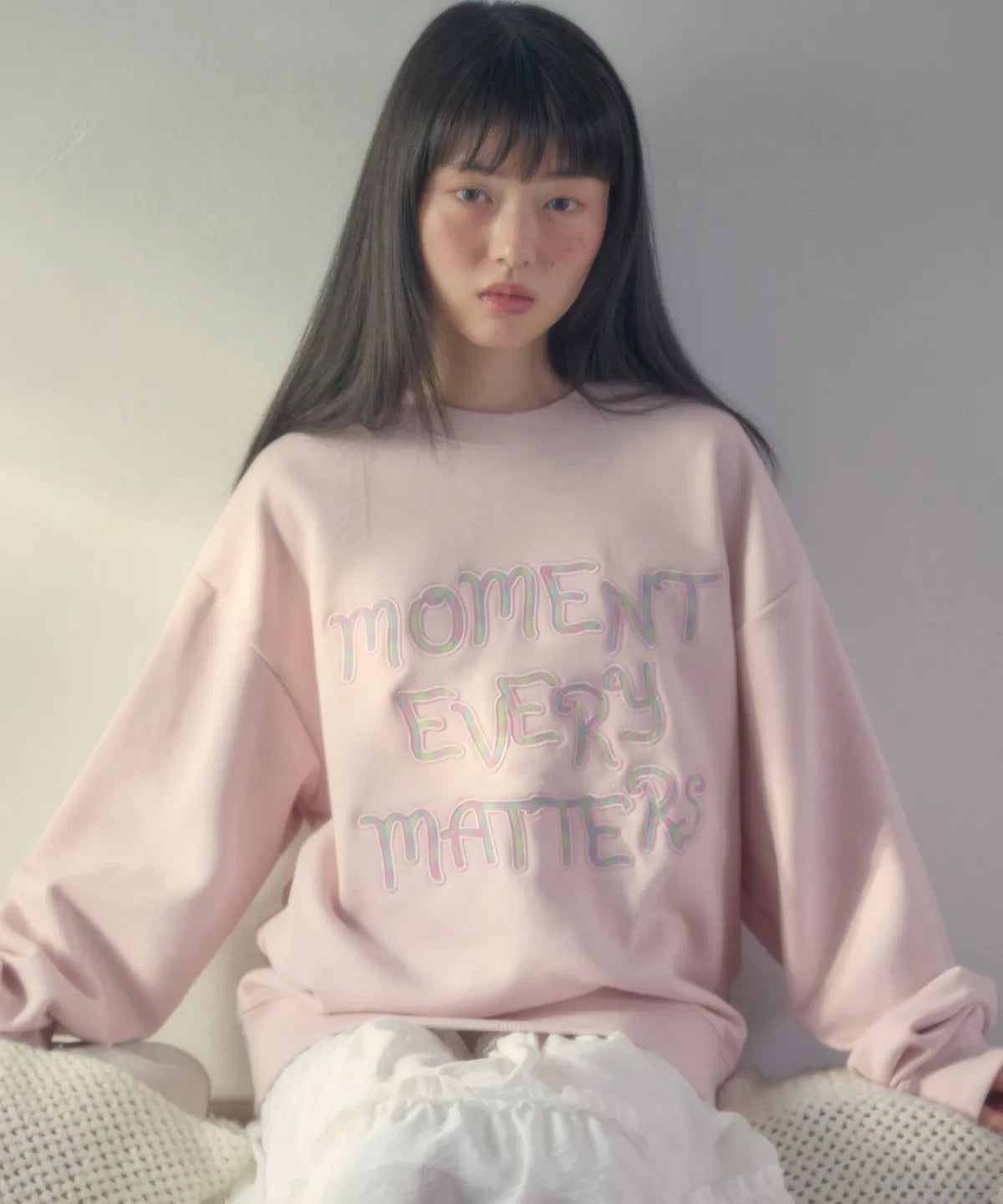 韓國 Ambler Moment Applique Embroidery Sweatshirt【AR166】