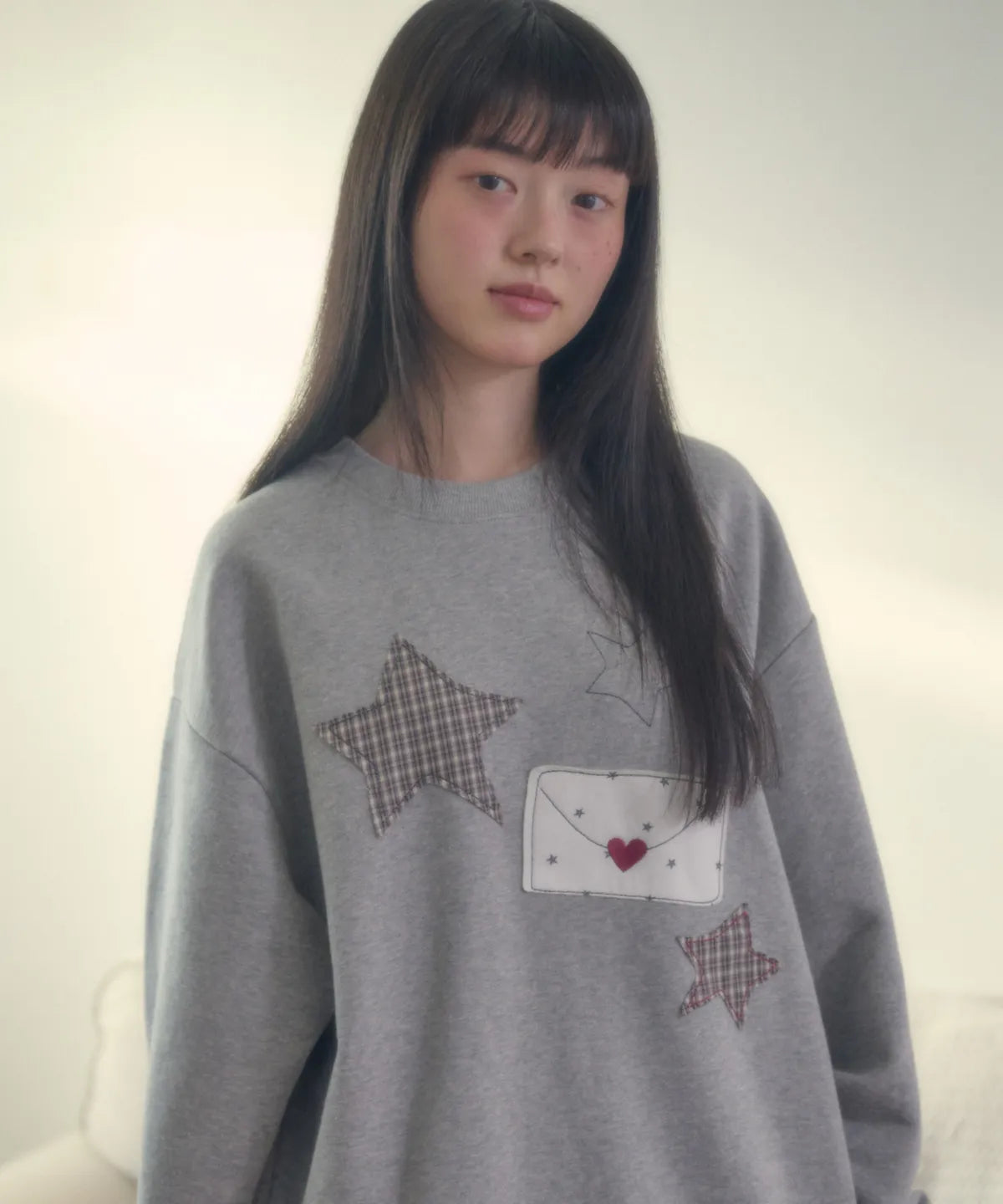 韓國 Ambler By Letter Applique Embroidery Sweatshirt【AR168】