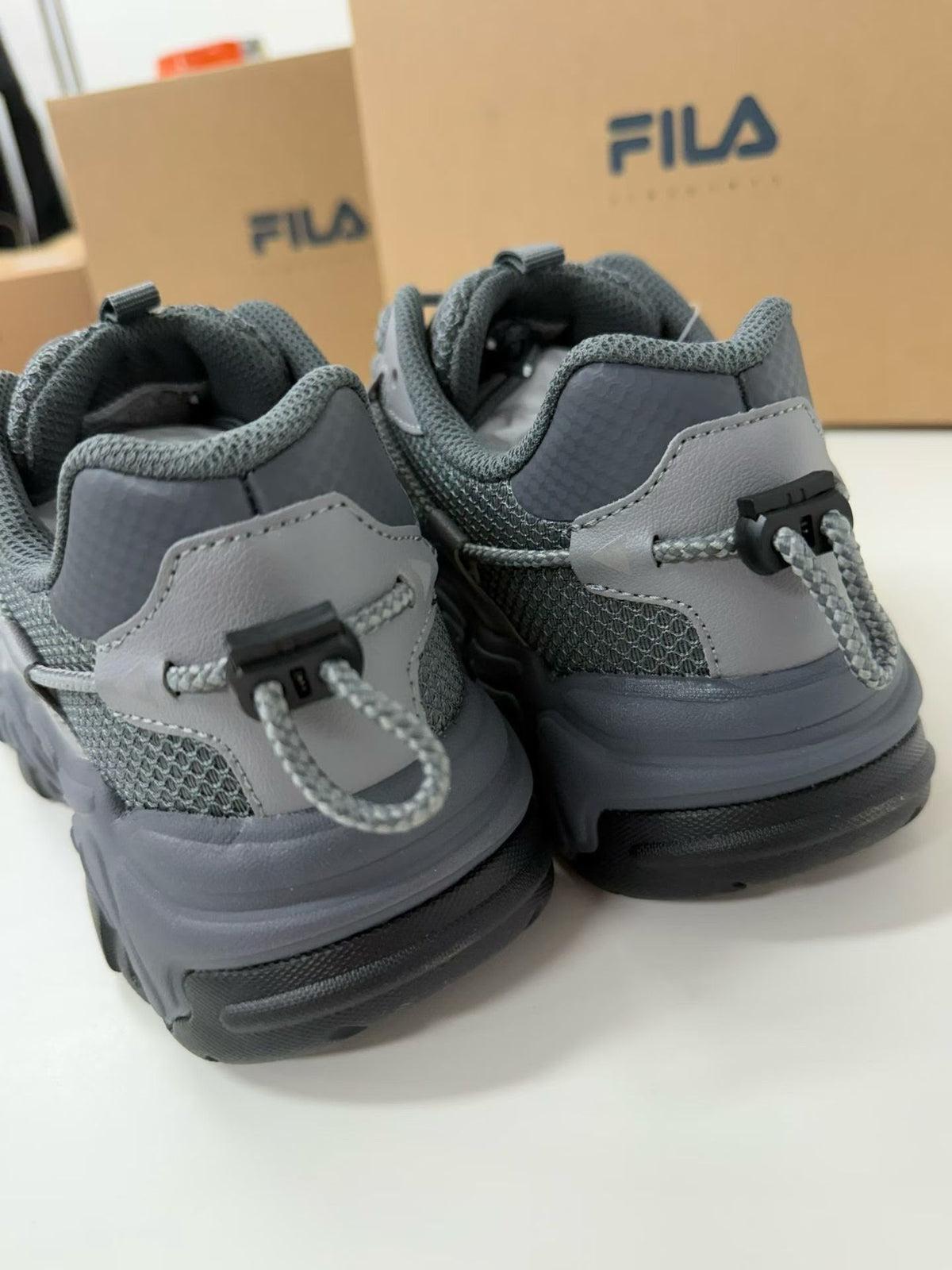 韓國 Fila FLUID V2 貓爪老爹鞋【SM2387】