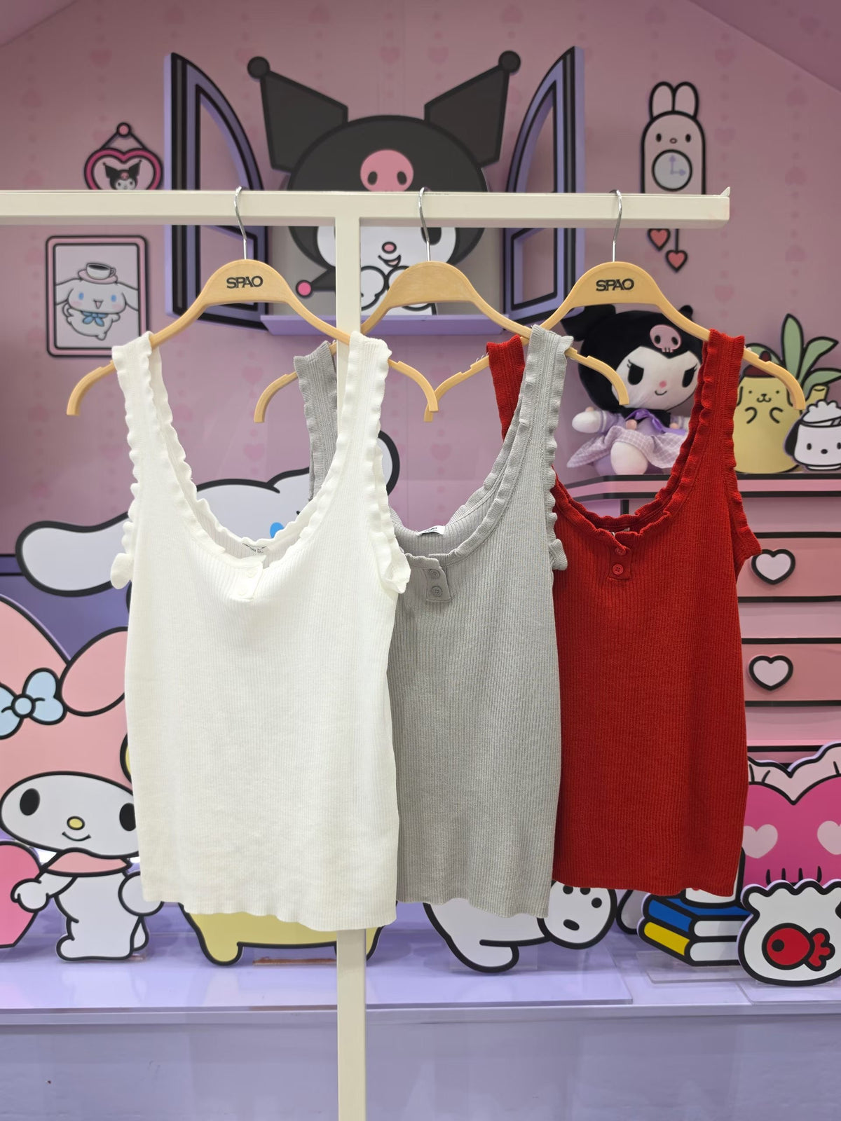 韓國 SPAO Scallop Henley Neck Sleeveless【SP457】