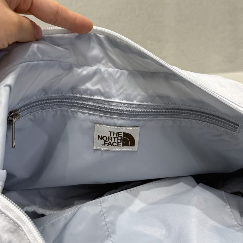韓國 The North Face 褶襉雲朵包【SM2543】