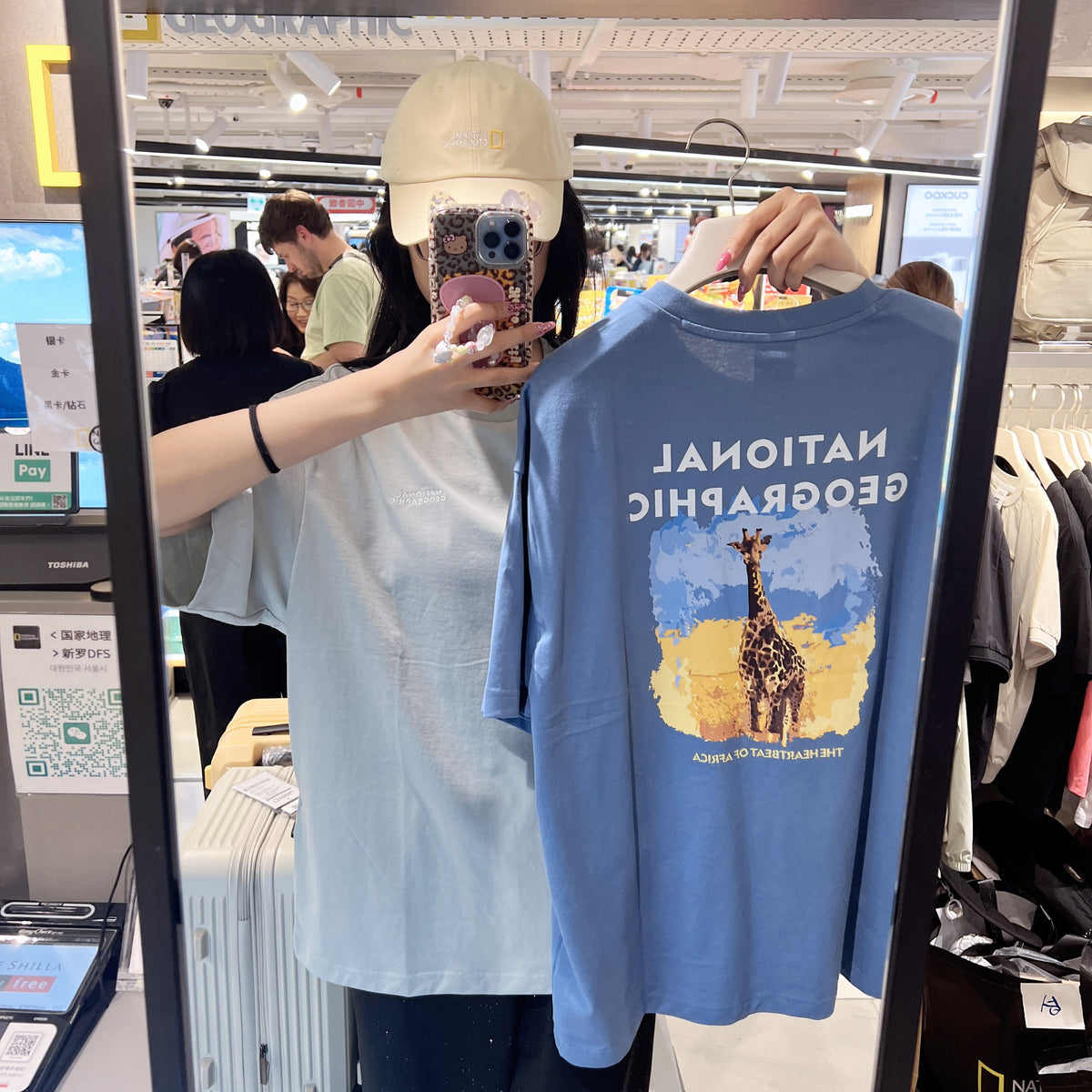 韓國 National Geographic Ratel Regen Animal Big Graphic Semi-Overfit Short Sleeve T-shirt【NG855】