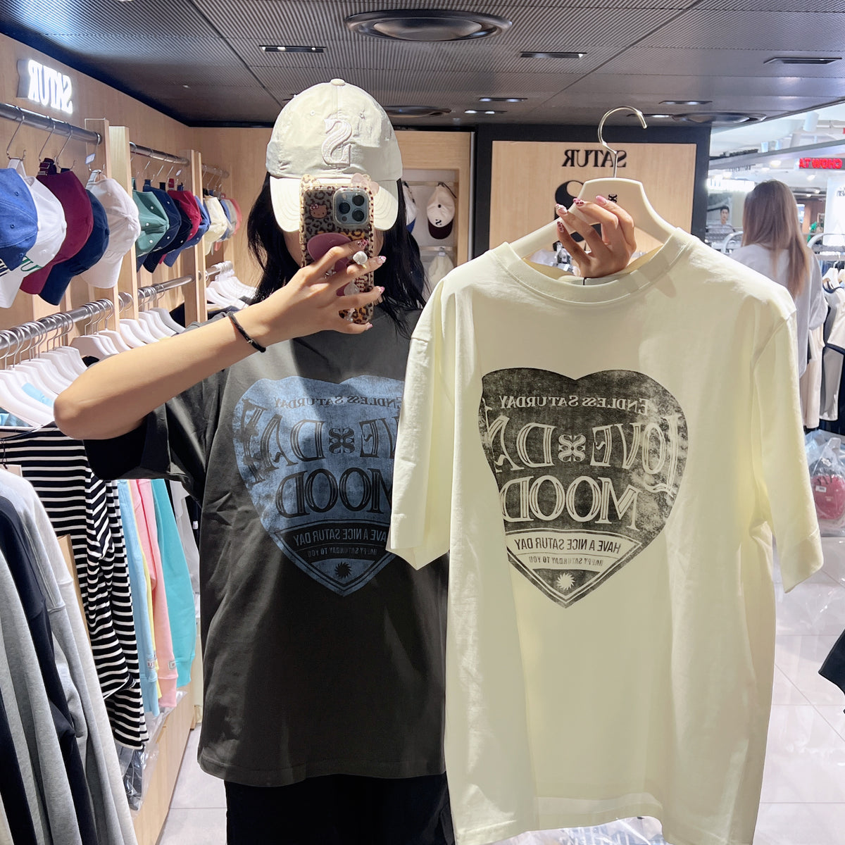 韓國 Satur Saturday Retro Mood Graphic Short Sleeve T-shirt【SR369】