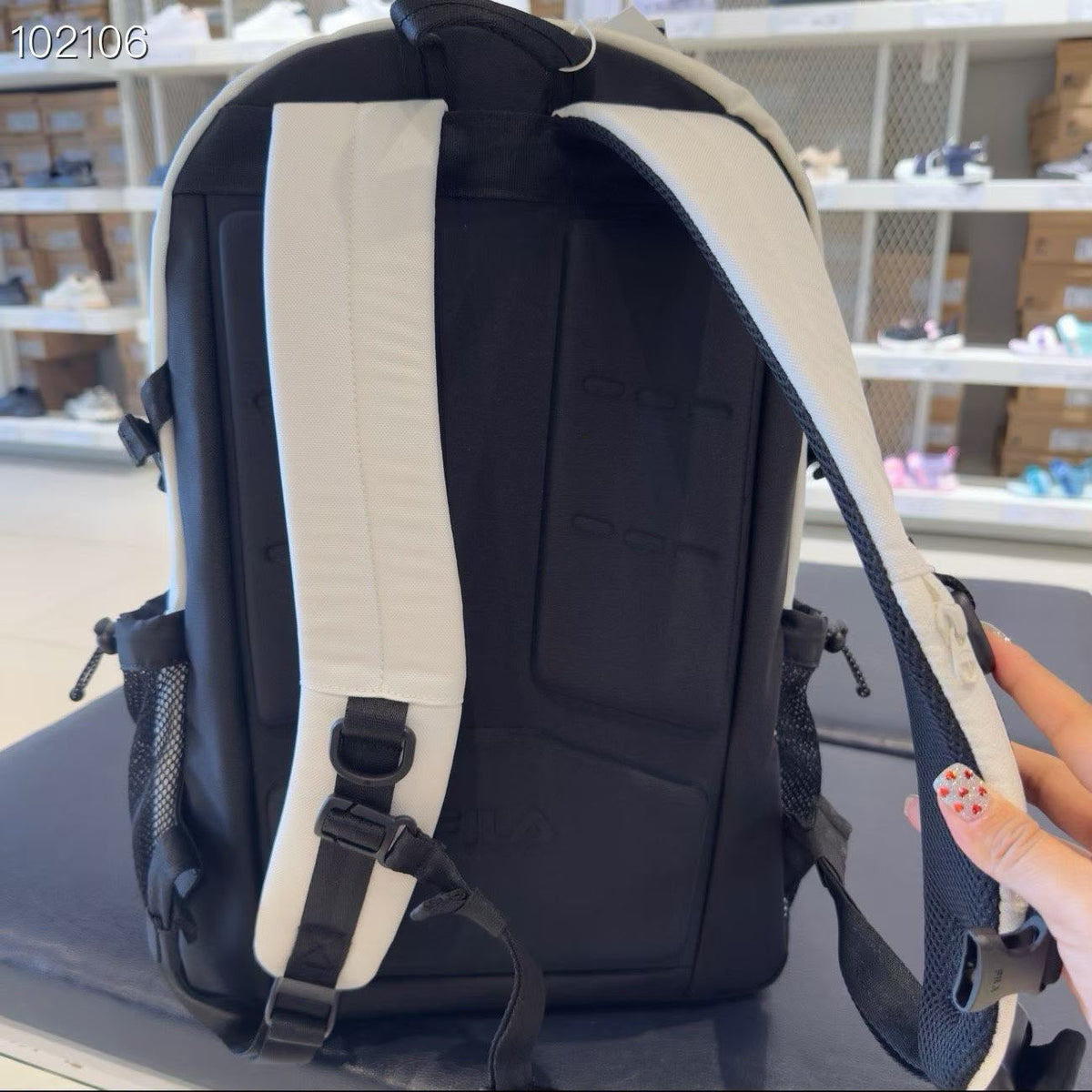 韓國 Fila Pro-Up 28L 多功能後背包【SM2390】
