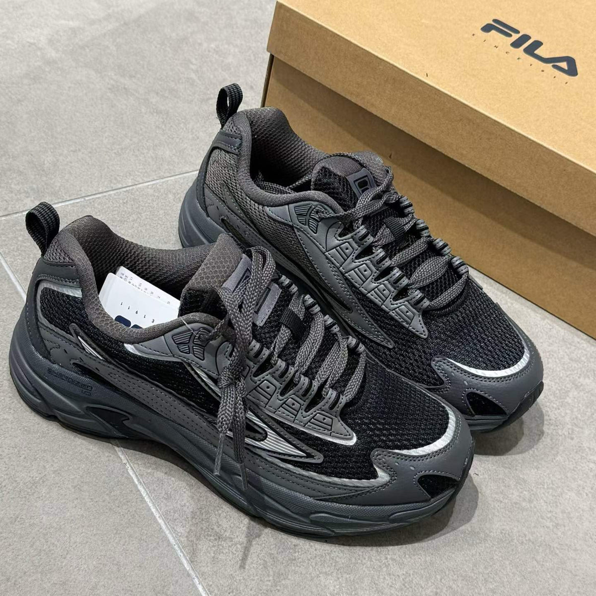 韓國 FILA ENERGIZED 1.0 運動鞋【SM2372】