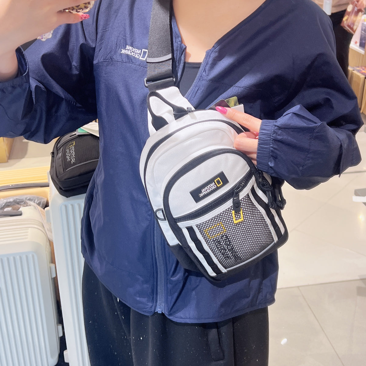韓國 National Geographic Patch Sling Bag【NG887】