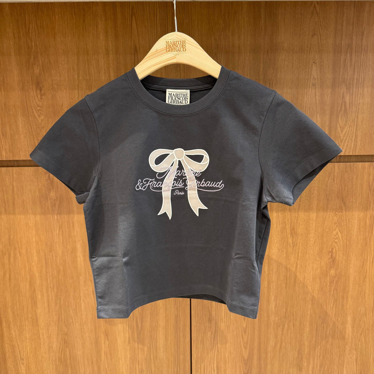 韓國 Marithe Francois Girbaud W Sorona Cool Ribbon Graphic Crop Tee 【MD291】