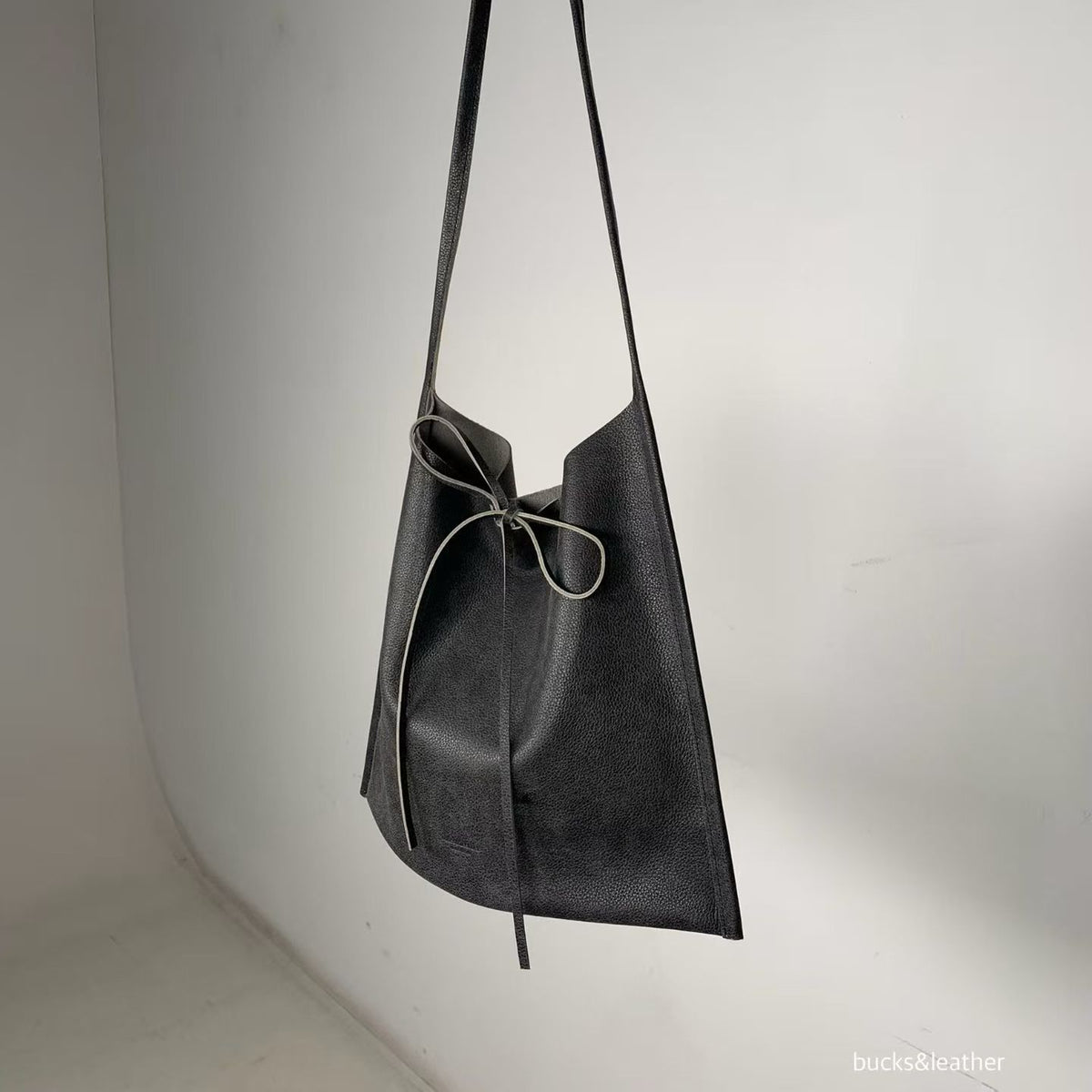韓國 Bucks & Leather 26SS 打結單肩包【SM2292】