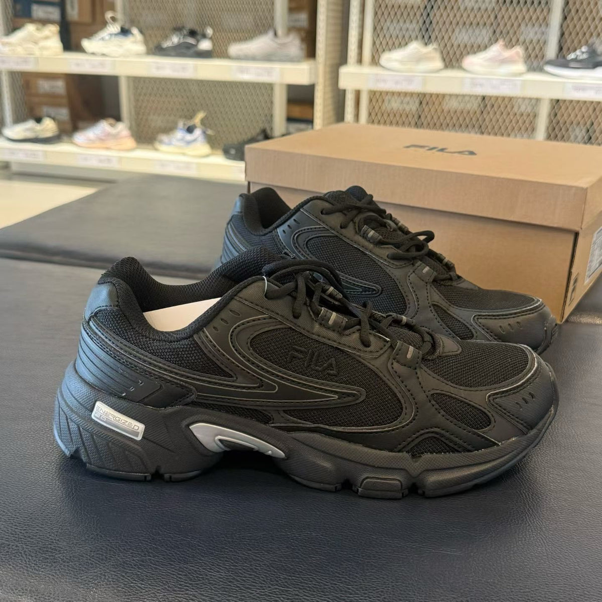 韓國 Fila Recharge Runners Sneakers【SM2397】