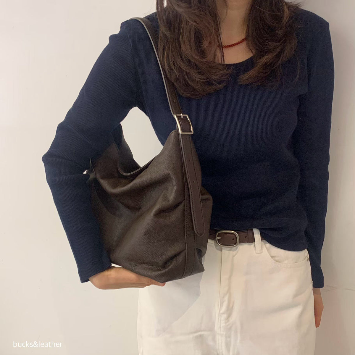 韓國 Bucks & Leather 26SS 褶皺扣飾包【SM2317】