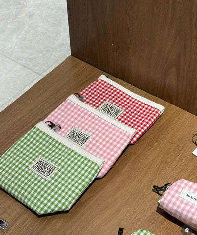 韓國 Marithe Francois Girbaud Classic Logo Cheak Pouch【MD116】