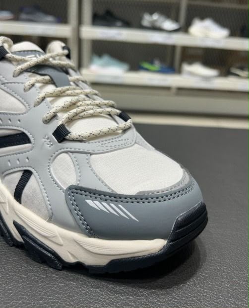 韓國 FILA 星星老爹鞋 白灰【SM2366】