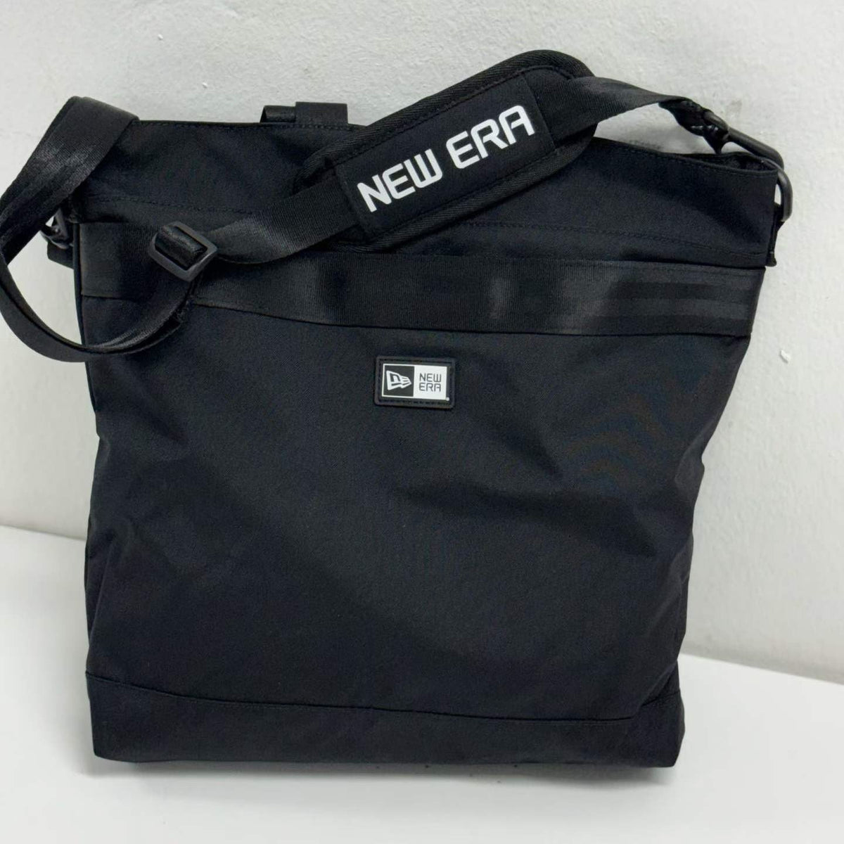 韓國 New Era 18L 書包套裝（背包 + 輔助袋 + 帽型零錢包）【SM2424】