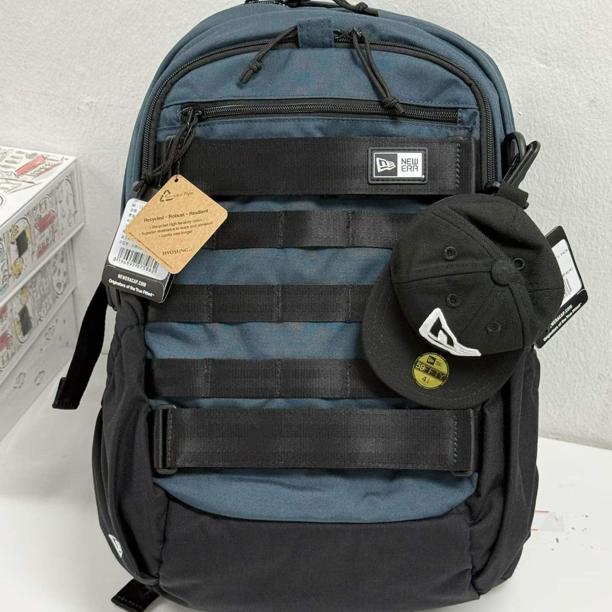 韓國 New Era 18L 書包套裝（背包 + 輔助袋 + 帽型零錢包）【SM2424】