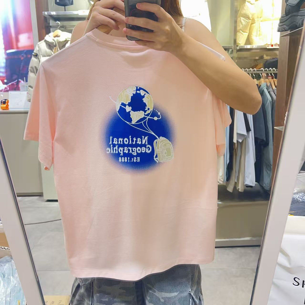 韓國 National Geographic 女款 Women's Caster CoolMax Eco Earth Graphic Semi-Oversized Fit Short Sleeve T-shirt (涼爽面料)【NG884】