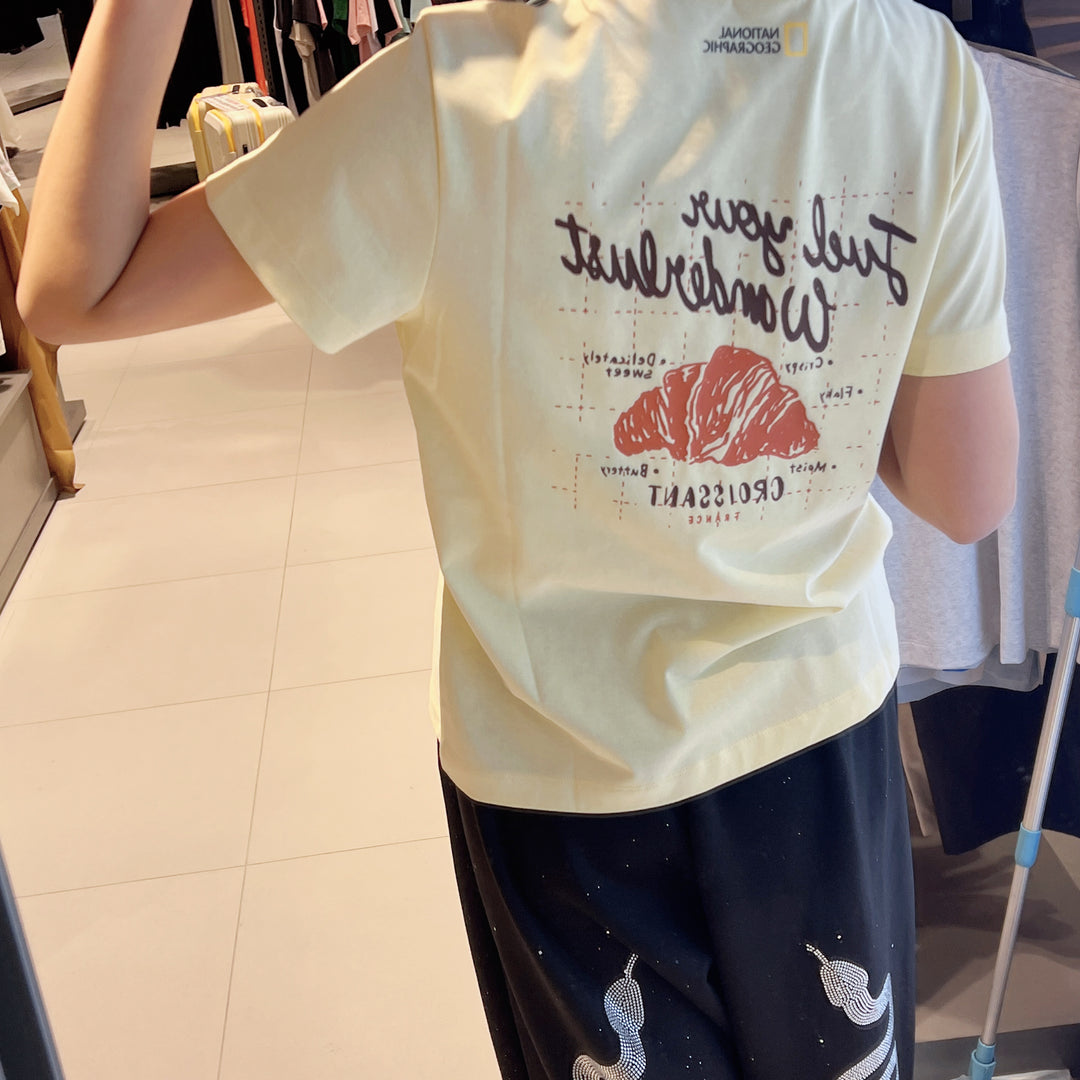 韓國 National Geographic Women's OB'S Croissant Graphic Basic Fit Short Sleeve T-shirt【NG982】