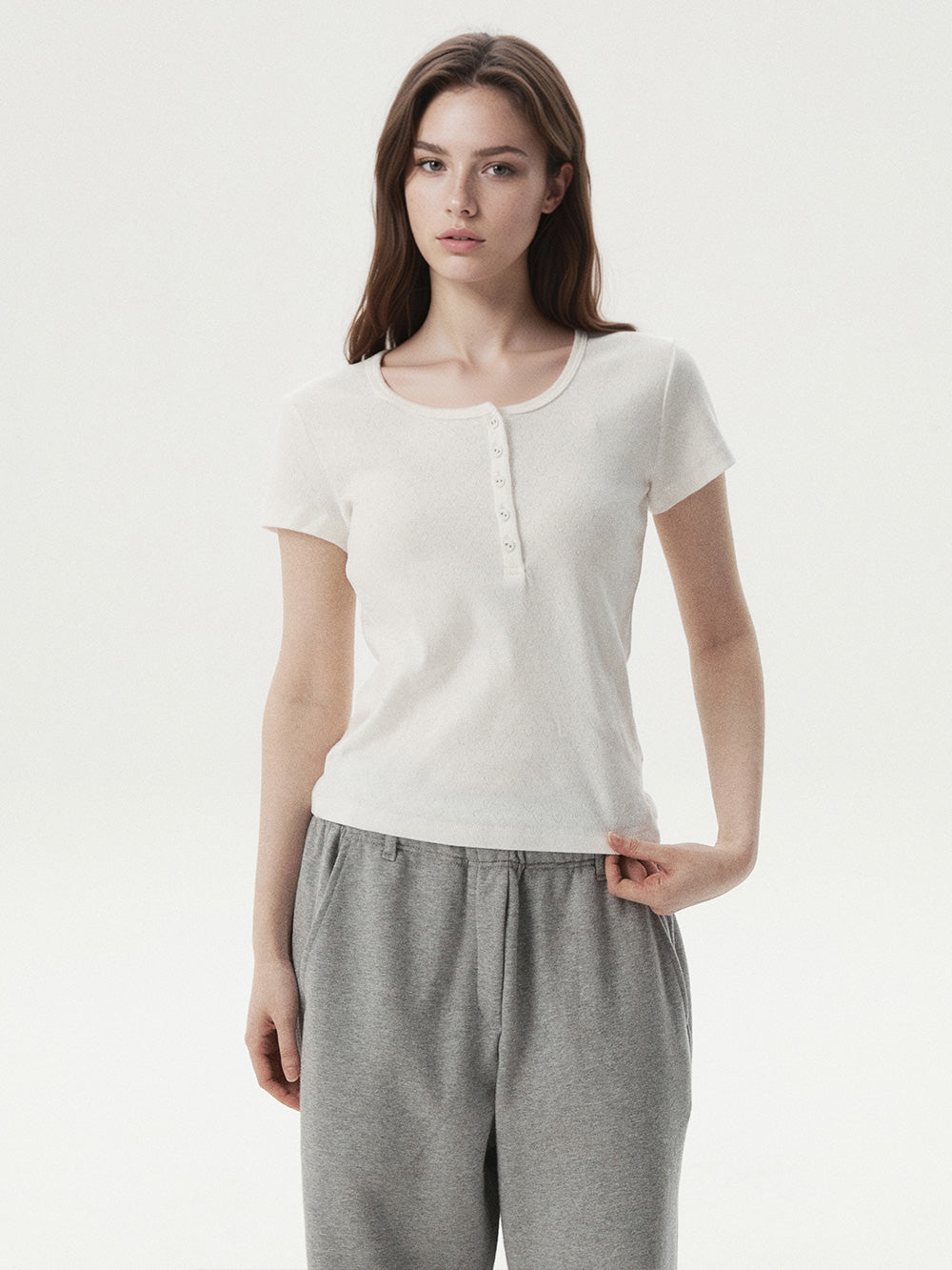 韓國 WhoAU Eyelet Henry Neck T-shirt【WA354】