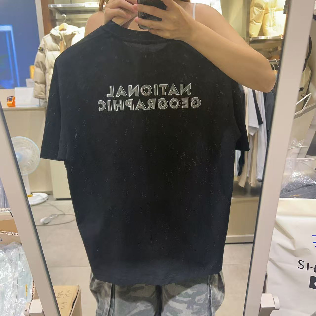 韓國 National Geographic 男女同款 Kraz Back Graphic Semi-Overfit Short Sleeve T-shirt【NG859】
