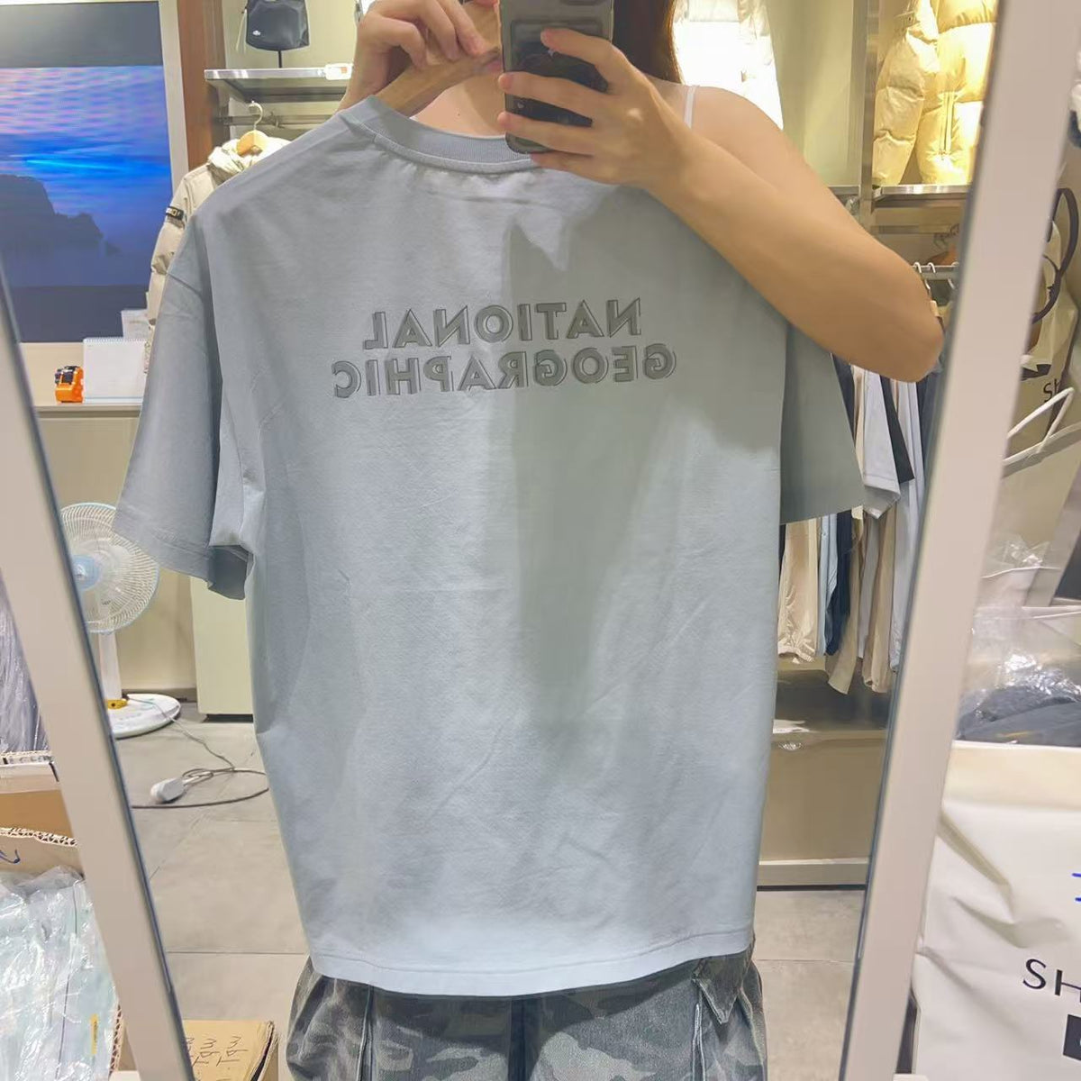 韓國 National Geographic 男女同款 Kraz Back Graphic Semi-Overfit Short Sleeve T-shirt【NG859】
