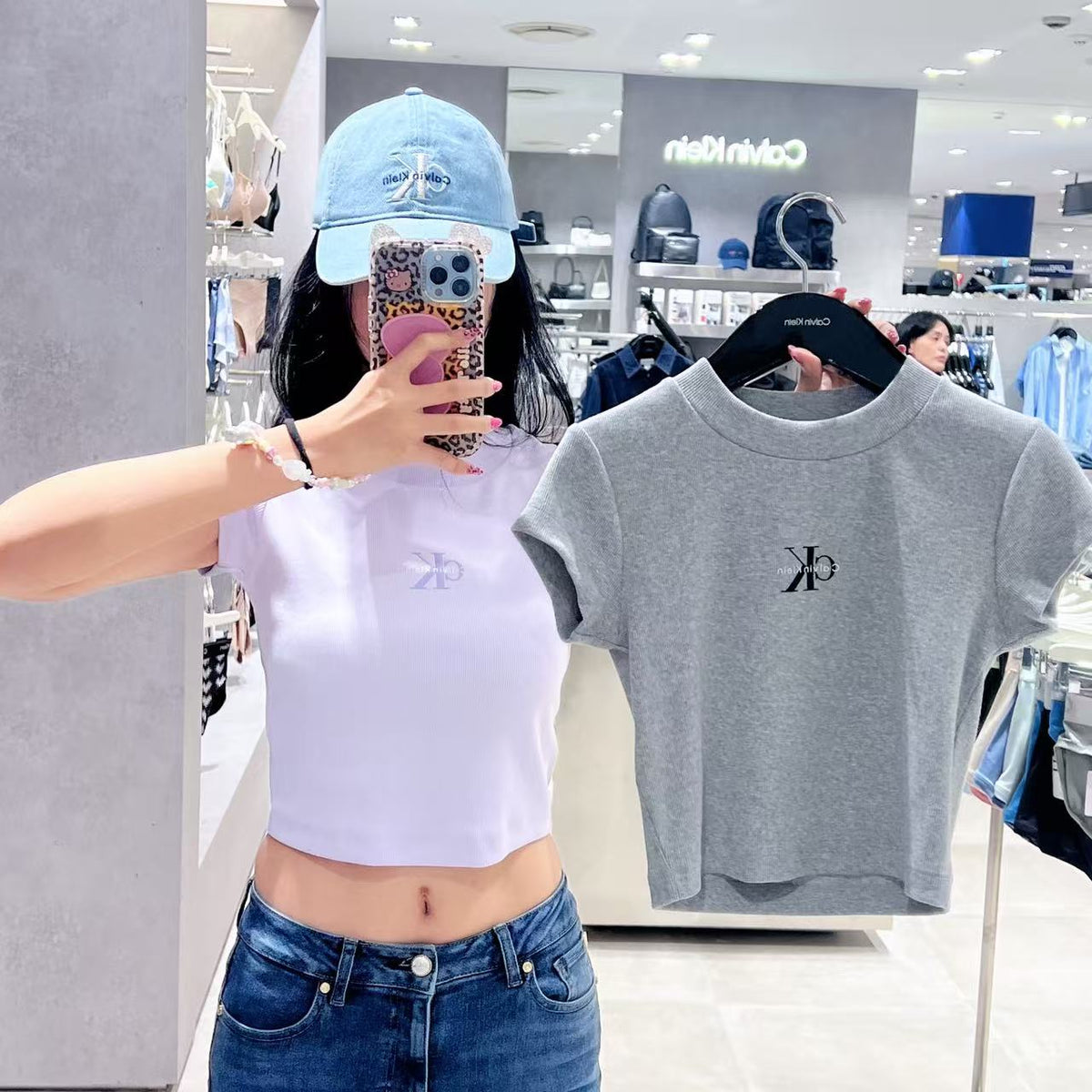 韓國 Calvin Klein Women's Baby Lip Monologo Tee【SC299】