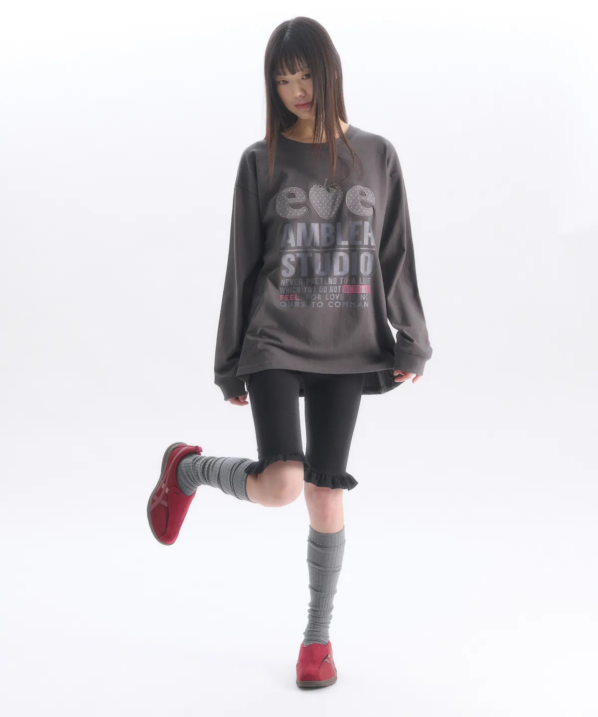 韓國 Ambler Black Strawberry Graphic Long Sleeve【AR175】