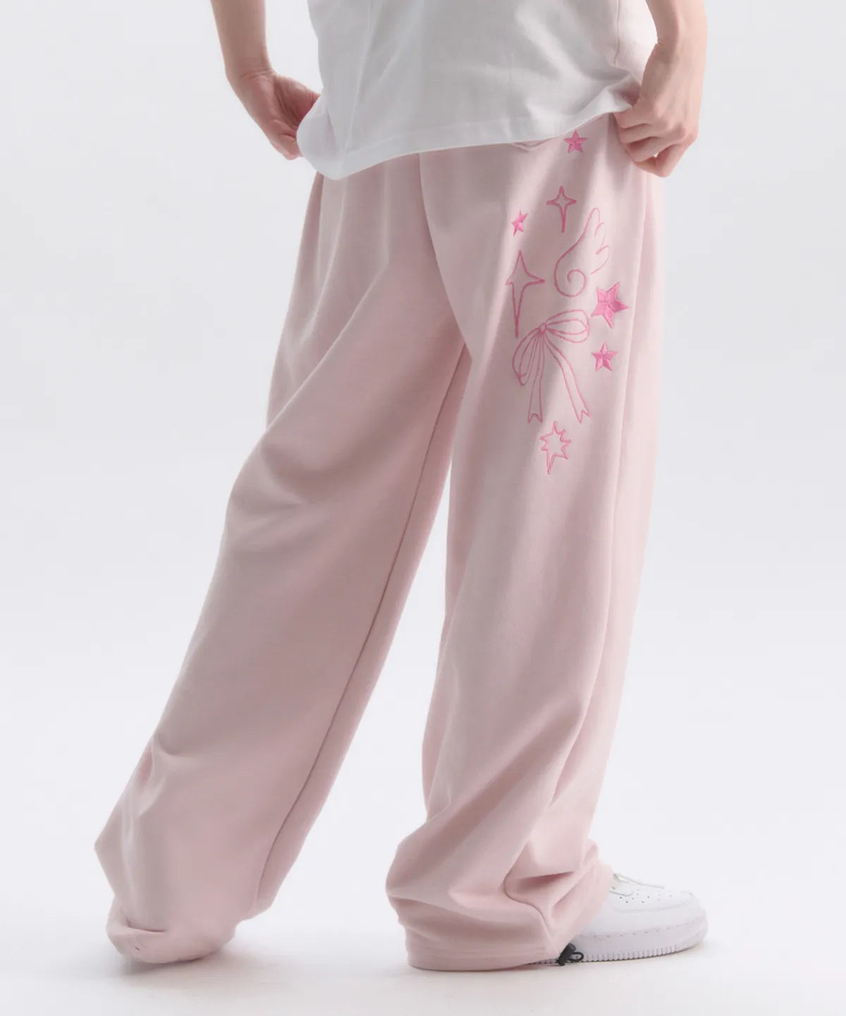 韓國 Ambler Angel And Ribbon Embroidered Pintuck 2-Way Wide Training Sweatpants【AR191】