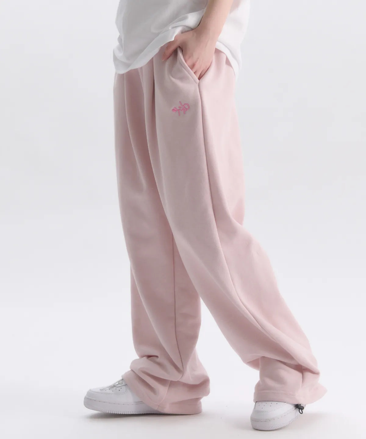 韓國 Ambler Angel And Ribbon Embroidered Pintuck 2-Way Wide Training Sweatpants【AR191】