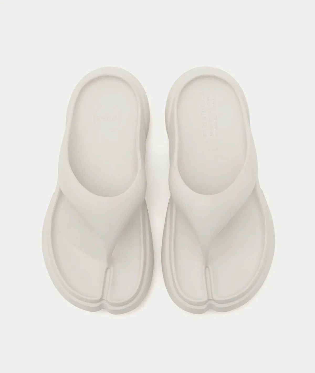 PAES flip flop white